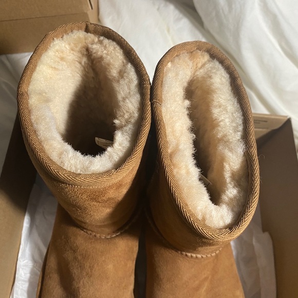 Ugg’s - Picture 10 of 12